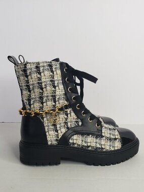 NWOB GUESS Jellarda Tweed Chain Moto Boots